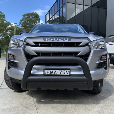 Isuzu Dmax 08/2020 to 05/2024 Nudge Bar with Bash Plate Matte Black
