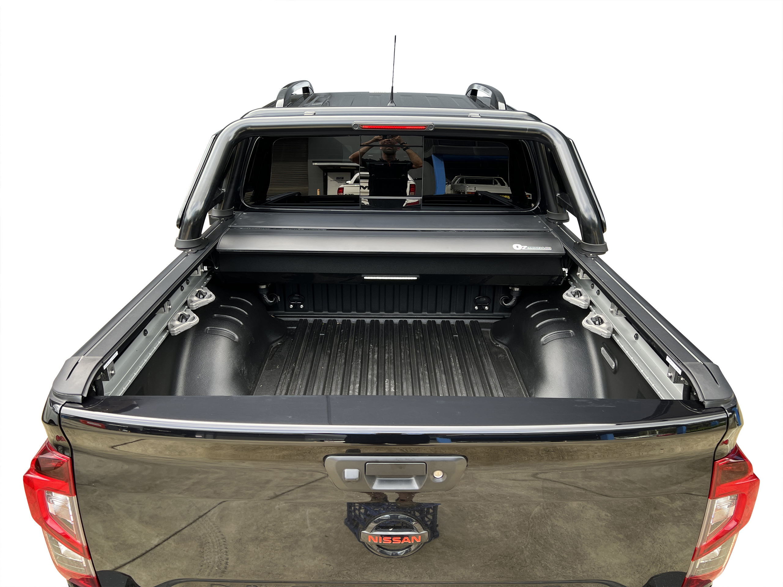 Nissan Navara D23 Oztrax Electric Roller Shutter Cover Tonneau Hard Lid 01/2021 to 03/2026